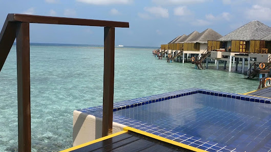 Adaaran Prestige Vadoo overwater villa — deck