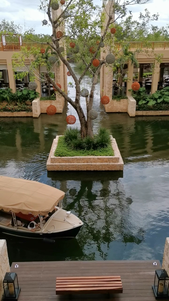Banyan Tree Mayakoba overwater villa — aerial