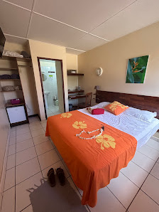 Bora Bora Holiday's Lodge & Villa overwater villa — interior