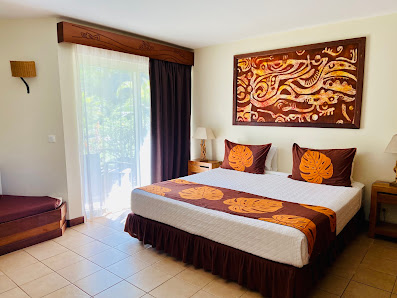Hotel Royal Bora Bora overwater villa — lagoon