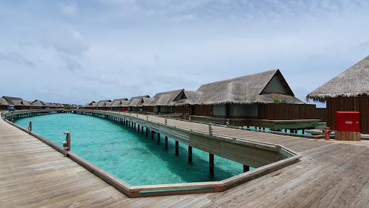 JOALI Maldives overwater villa — deck