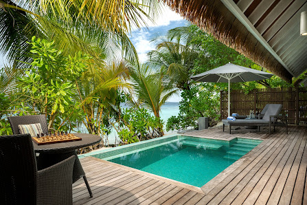 Kandolhu Maldives overwater villa — lagoon