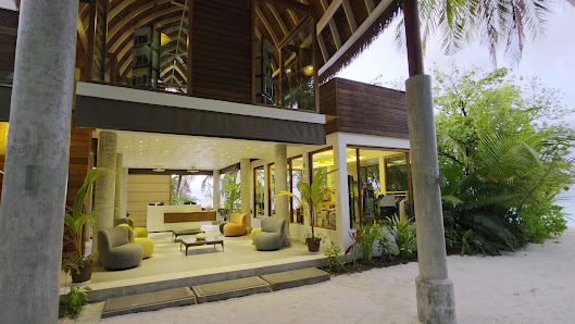 Kandolhu Maldives overwater villa — deck