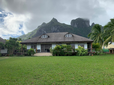 Lady Bora Bora overwater villa — lagoon