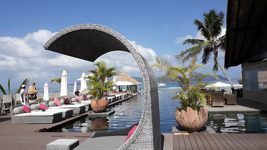 Le Domaine de L'Orangeraie Resort & Spa overwater villa 5