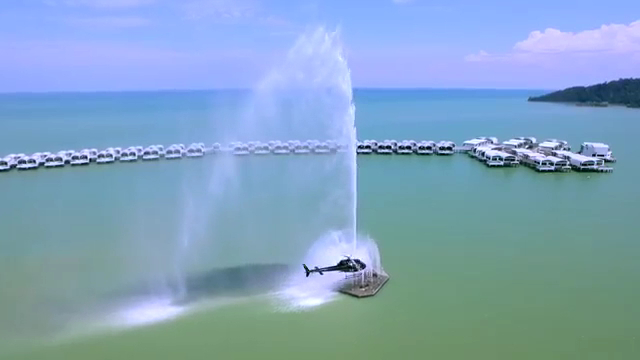 Lexis Hibiscus Port Dickson overwater villa — lagoon