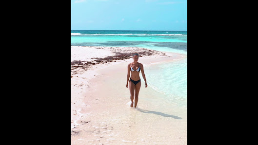 Manta Island Resort overwater villa 3