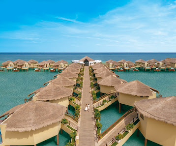 Palafitos Overwater Bungalows overwater villa — lagoon
