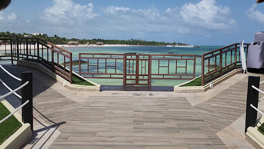 Palafitos Overwater Bungalows overwater villa 5