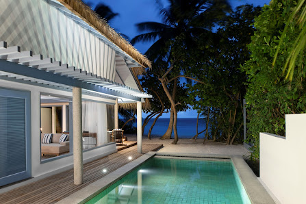Raffles Maldives Meradhoo overwater villa 5