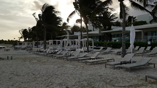 Rosewood Mayakoba overwater villa — deck