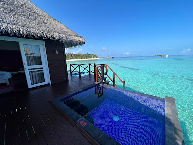 Sun Aqua Vilu Reef - Aqua Villa with Pool overwater villa 5