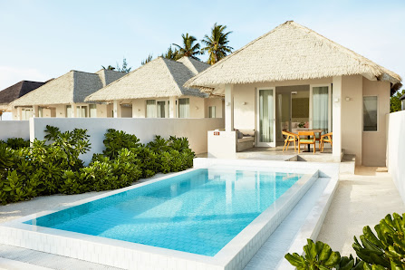 Sun Siyam Olhuveli overwater villa — lagoon