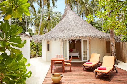 Sun Siyam Vilu Reef overwater villa — aerial