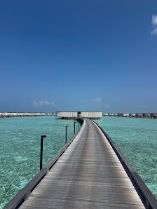 The Ritz-Carlton Maldives, Fari Islands overwater villa — interior