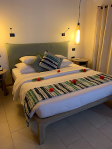Vilamendhoo Island Resort & Spa overwater villa — aerial