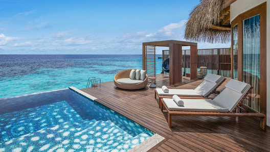 W Maldives overwater villa — lagoon